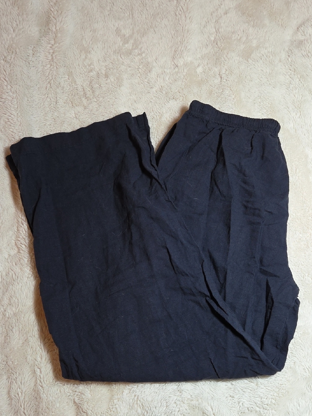 Uniqlo Straight-Leg Women's Pants in Navy